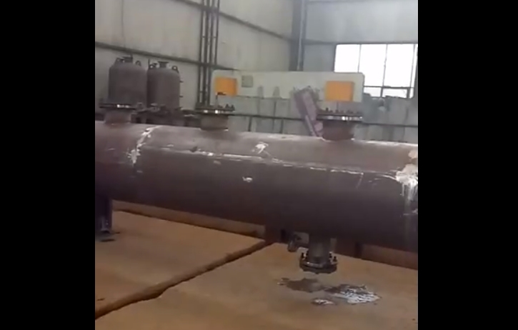 陳總特定加長分氣缸，酷熱天氣加急趕制，打壓保壓，下午6點之前發貨。